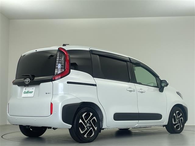Toyota SIENTA 2024 8063658-2