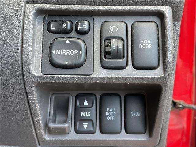 Toyota SIENTA 2005 8063669-1