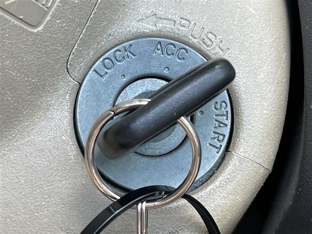 Toyota SIENTA 2005 8063669-21