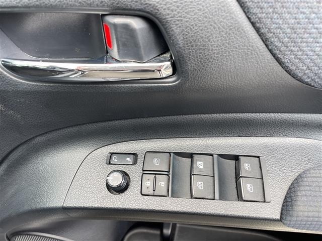 Toyota SIENTA 2018 8063678-2