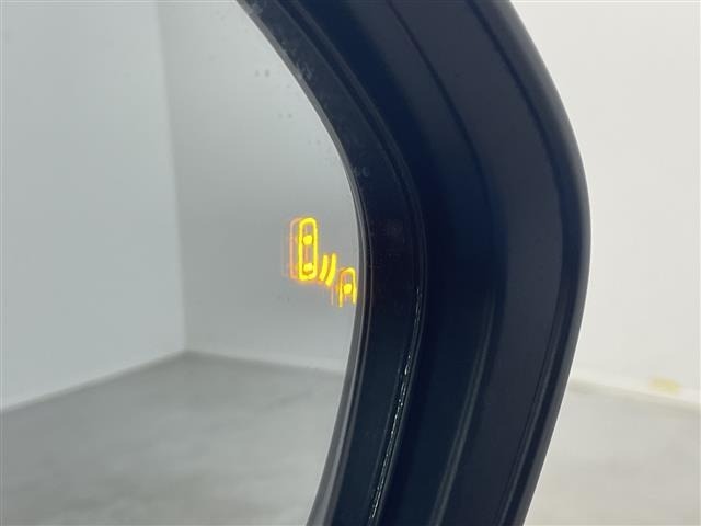 Toyota SIENTA 2023 8063757-17