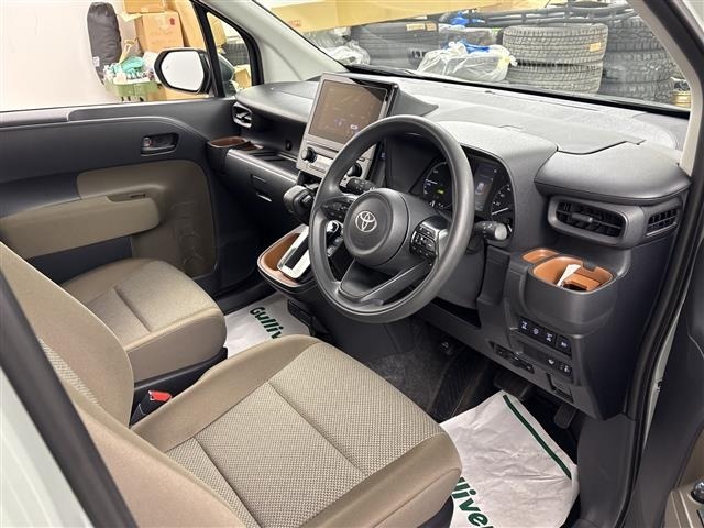 Toyota SIENTA 2025 8063761-2