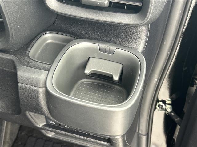 Toyota SIENTA 2023 8063775-4
