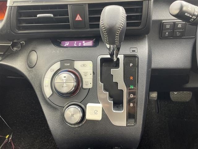 Toyota SIENTA 2016 8063785-10