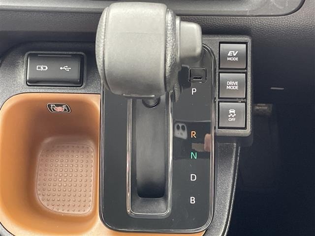 Toyota SIENTA 2025 8063819-20