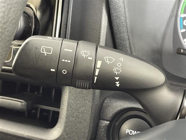 Toyota SIENTA 2025 8063819-5