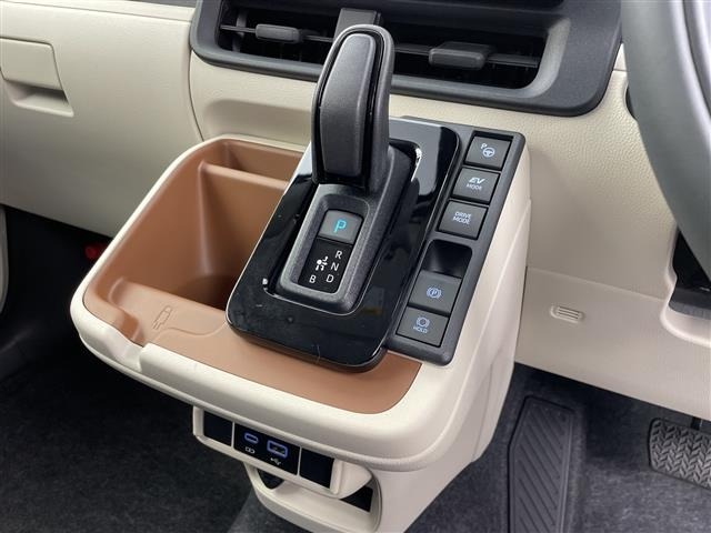 Toyota SIENTA 2026 8063831-2