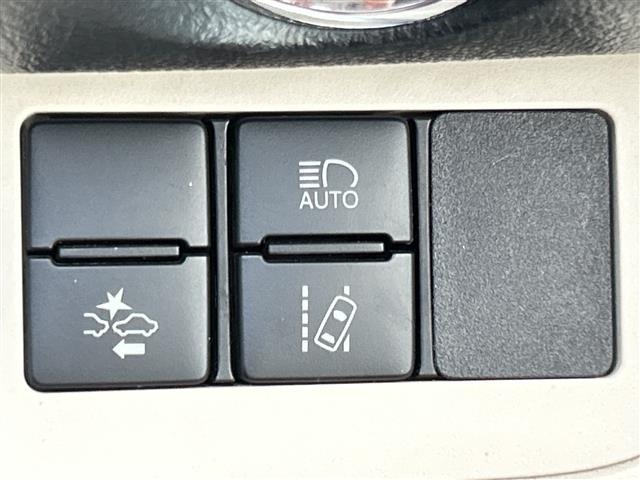 Toyota SIENTA 2016 8063866-9