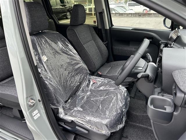 Toyota SIENTA 2025 8063888-9