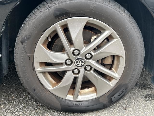 Toyota SIENTA 2017 8063906-8
