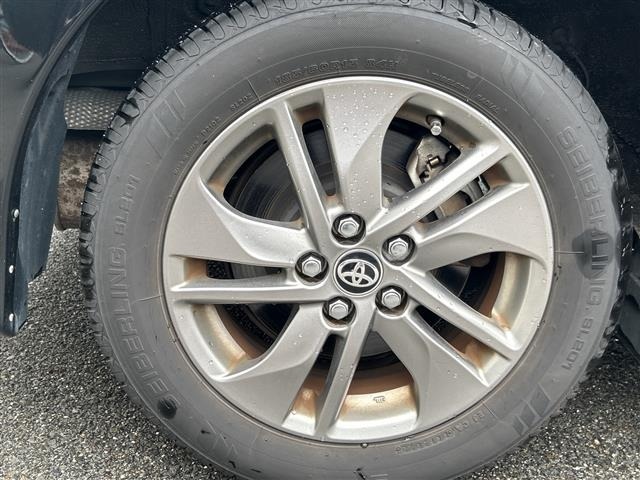 Toyota SIENTA 2017 8063906-9