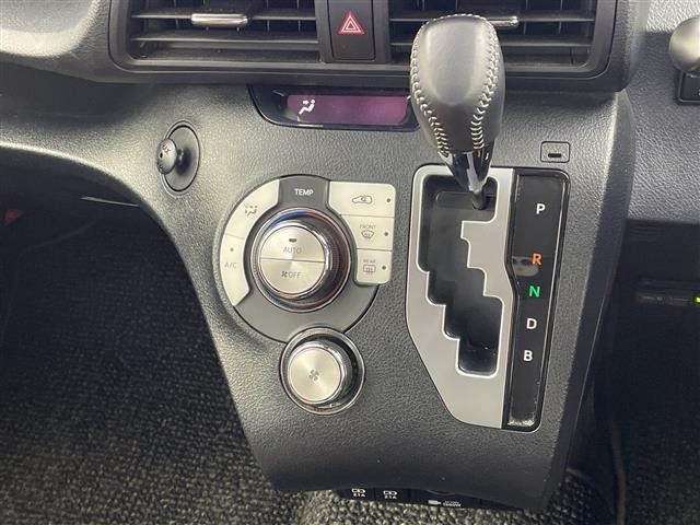 Toyota SIENTA 2021 8063921-10