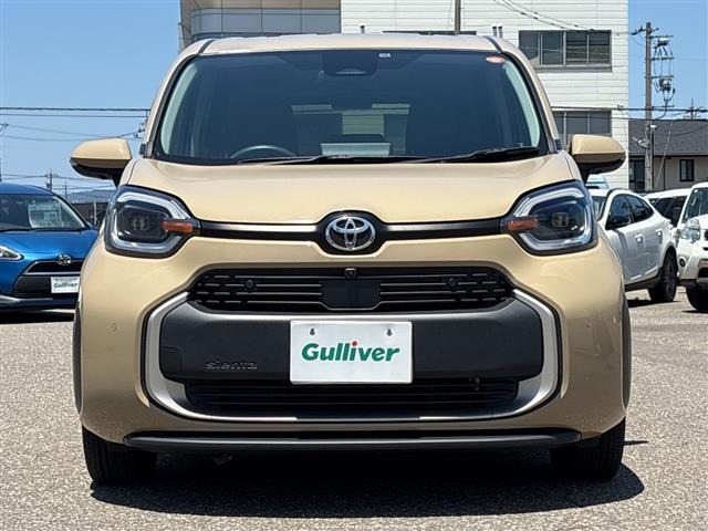 Toyota SIENTA 2022 8064001-15