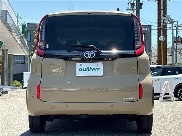 Toyota SIENTA 2022 8064001-16