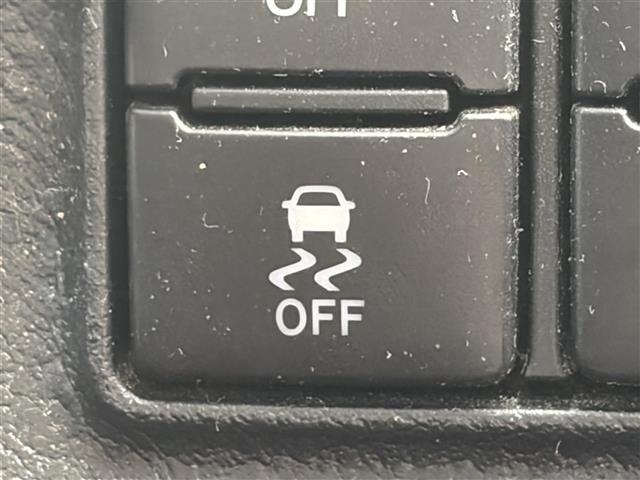 Toyota SIENTA 2016 8064036-11
