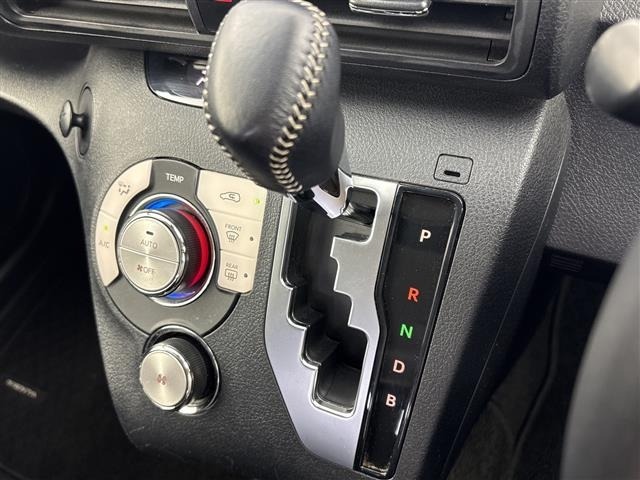 Toyota SIENTA 2022 8064056-17