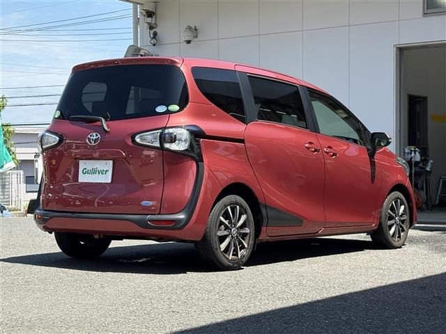 Toyota SIENTA 2015 8064067-1