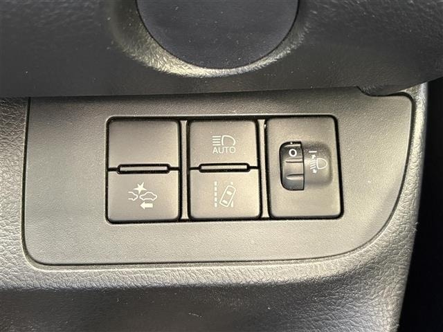 Toyota SIENTA 2015 8064067-12