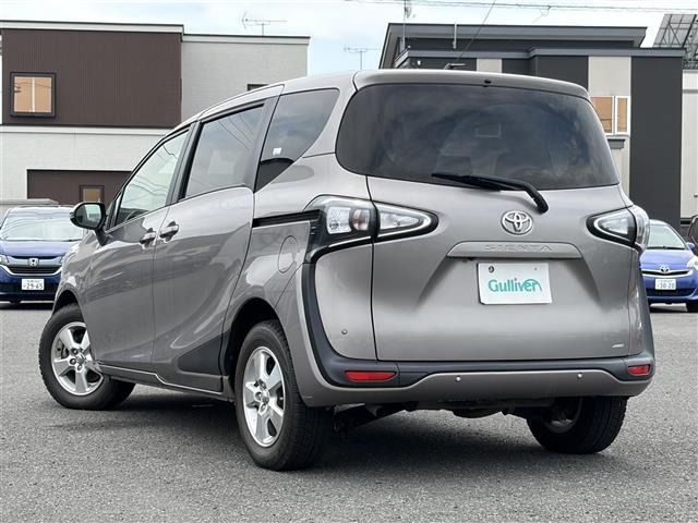 Toyota SIENTA 2021 8064075-13