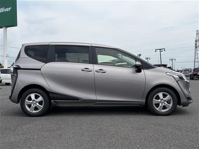 Toyota SIENTA 2021 8064075-17
