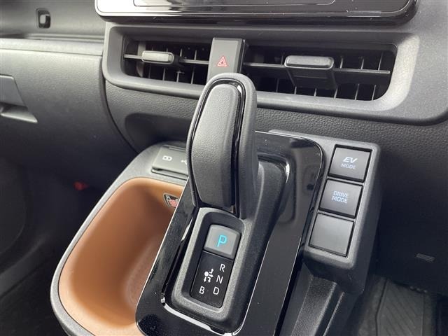 Toyota SIENTA 2023 8064083-12