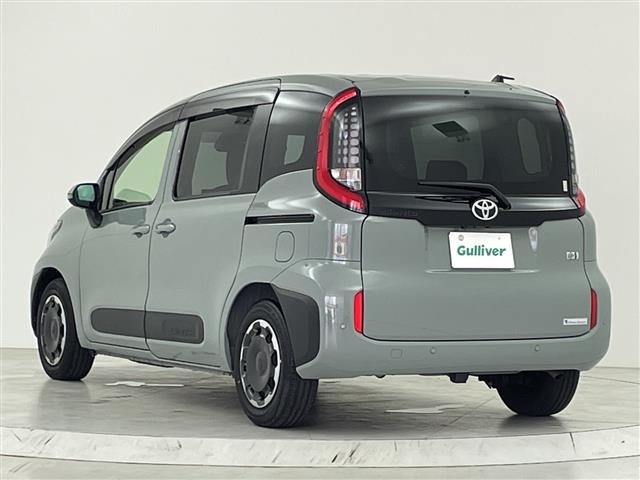 Toyota SIENTA 2023 8064083-13