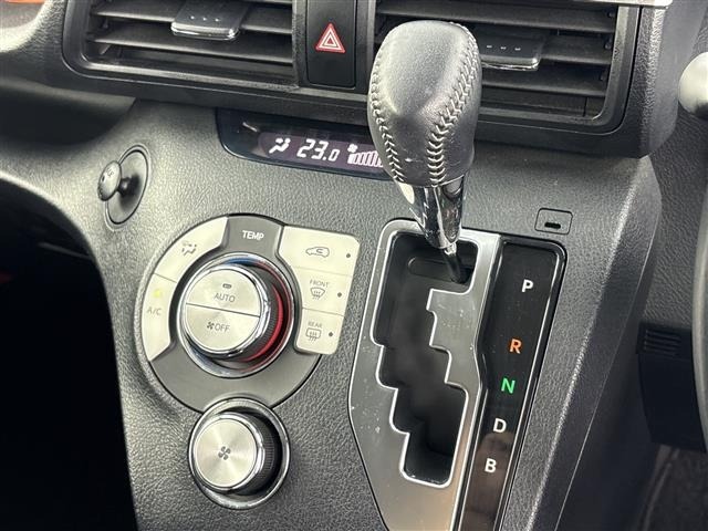 Toyota SIENTA 2018 8064095-19