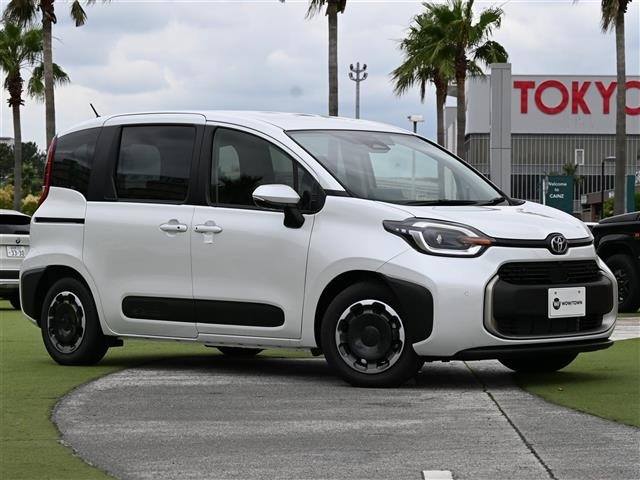 Toyota SIENTA 2026 8064106-0