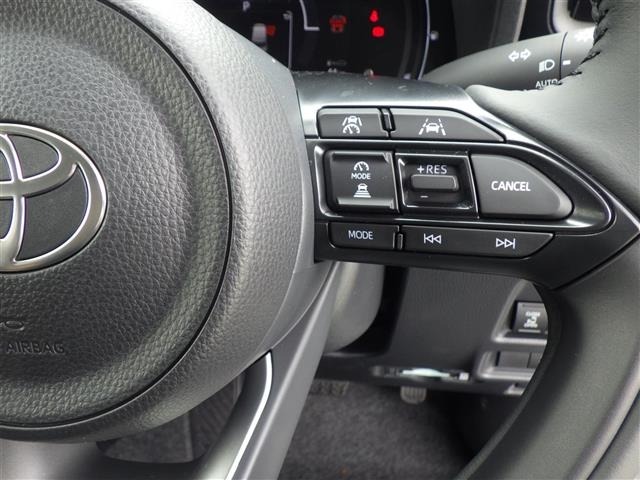 Toyota SIENTA 2026 8064106-5