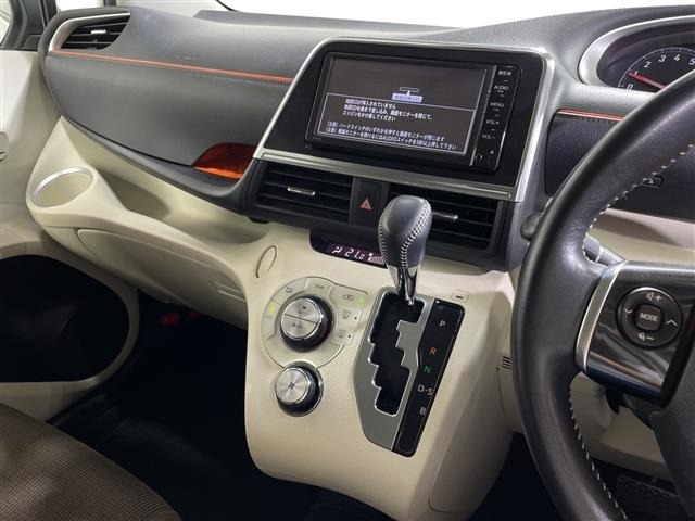 Toyota SIENTA 2015 8064119-10