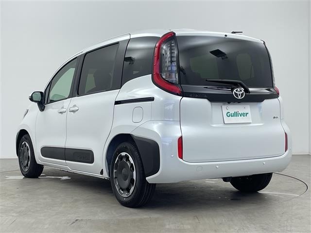 Toyota SIENTA 2026 8064122-13