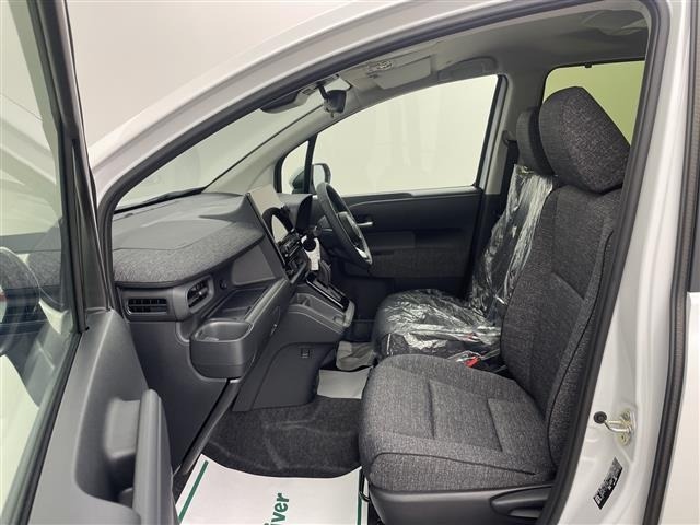 Toyota SIENTA 2026 8064122-6