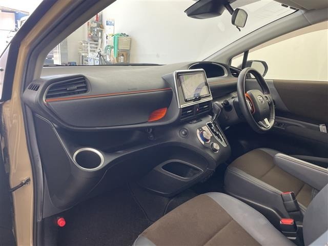 Toyota SIENTA 2021 8064149-9