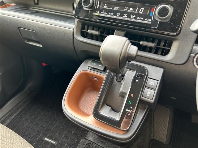 Toyota SIENTA 2024 8064154-12