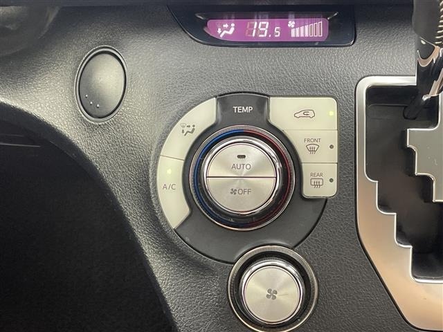 Toyota SIENTA 2018 8064191-1