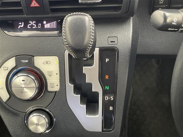 Toyota SIENTA 2019 8064192-2