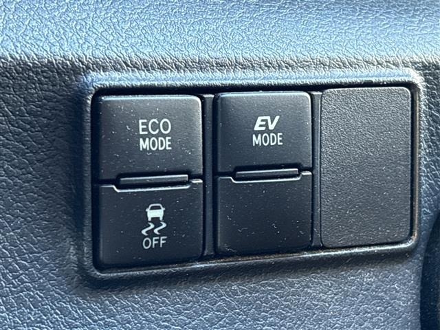 Toyota SIENTA 2018 8064197-11