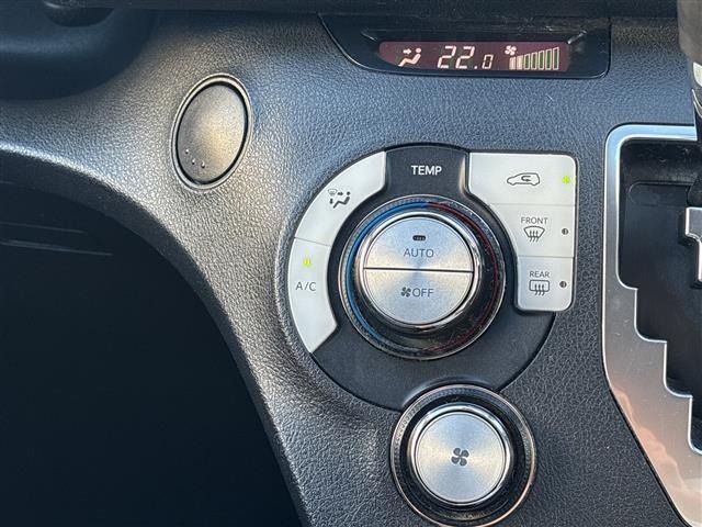 Toyota SIENTA 2018 8064197-3