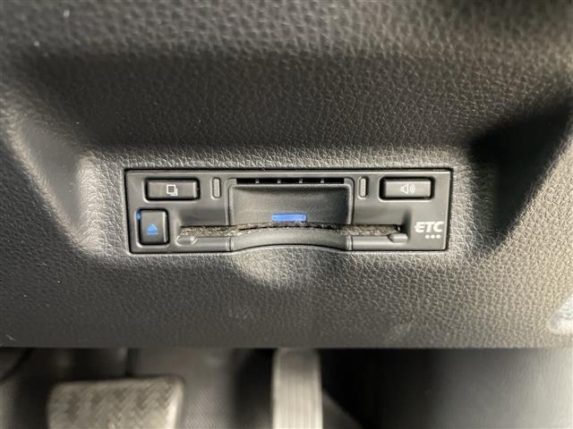 Toyota SIENTA 2023 8064198-16