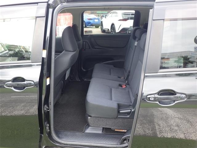 Toyota SIENTA 2016 8064208-2