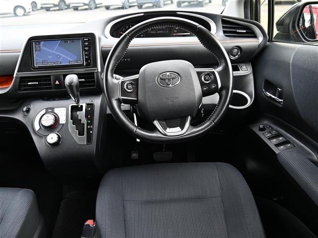 Toyota SIENTA 2016 8064208-23