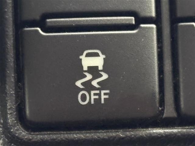 Toyota SIENTA 2018 8064213-3