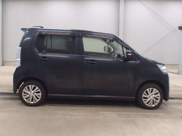 Suzuki WAGON R 2015 8070689-3