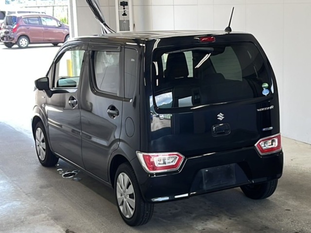 Suzuki WAGON R 2017 8070701-5