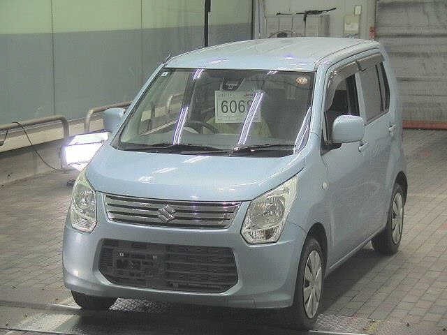 Suzuki WAGON R 2013 8070704-4