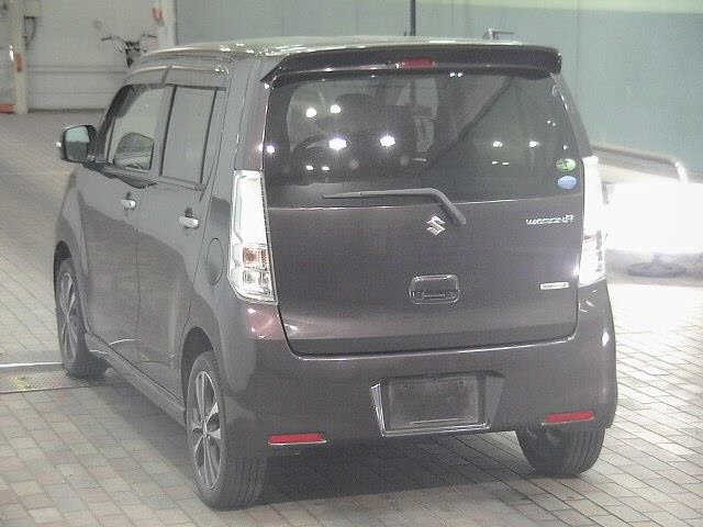 Suzuki WAGON R 2013 8070706-1