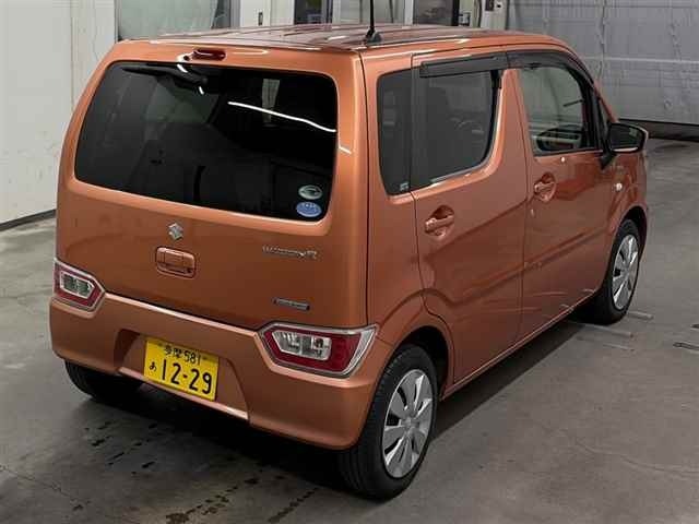 Suzuki WAGON R 2018 8070720-5