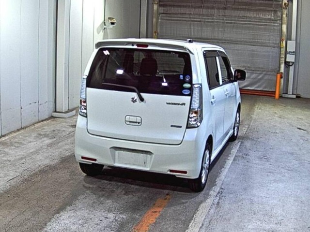 Suzuki WAGON R 2015 8070738-5