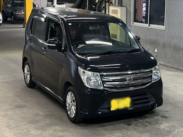 Suzuki WAGON R 2015 8070746-4