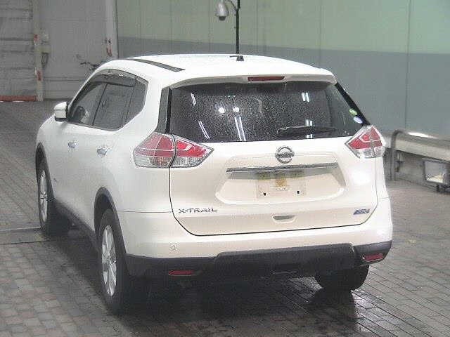 Nissan X-TRAIL 2015 8068550-1
